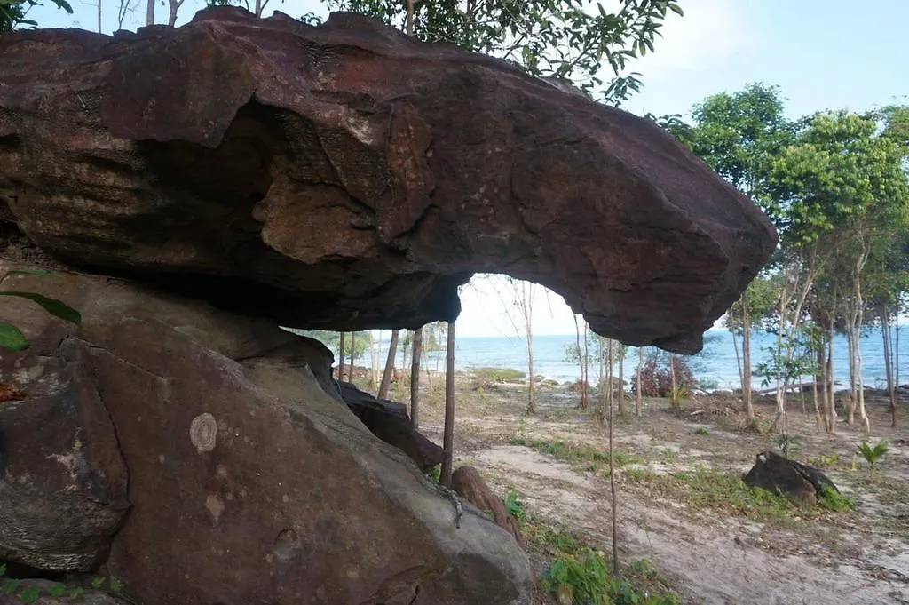 Romdoul Koh Rong Hotel Sihanoukville 3*,