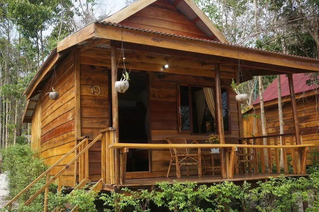 Romdoul Koh Rong Hotel Sihanoukville 3*,
